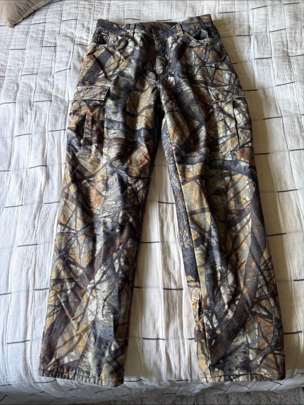 Cabela's Men's Camo Cargo Pants 34 reg, insulated